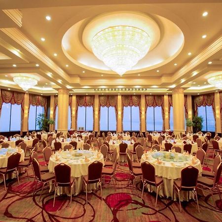Yantai Golden Gulf Hotel Exterior foto